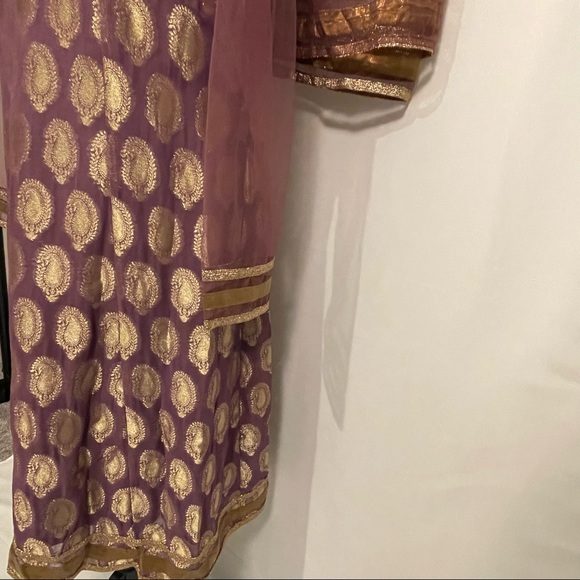 Purple & Gold Salwar Kameez Indian 3-Piece Set – Punjab/Pakistan Style - Picture 9 of 9